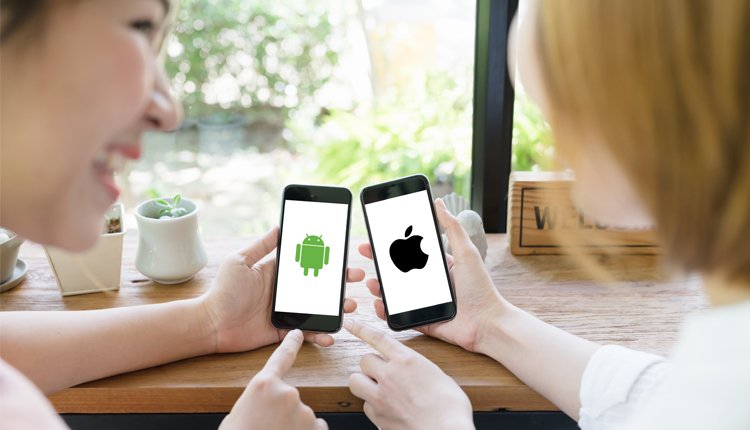 Android-Smartphone und iOS-Smartphone nebeneinander: So gelingt der Umzug von Android zu iPhone