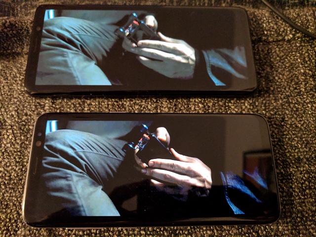 Die Farbdarstellung des Galaxy S9+ (oben) und Galaxy S8 im Vergleich.