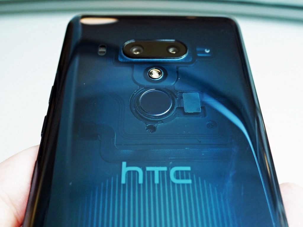 Durchsichtig: Das HTC U12+ in Translucent Blue