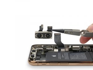 Die Kamera des iPhone Xs im Teardown